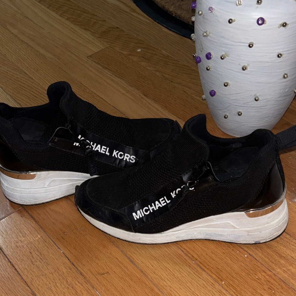 Michael Kors Black White & silver Slip-On platform Sneaker. Super thick souls.